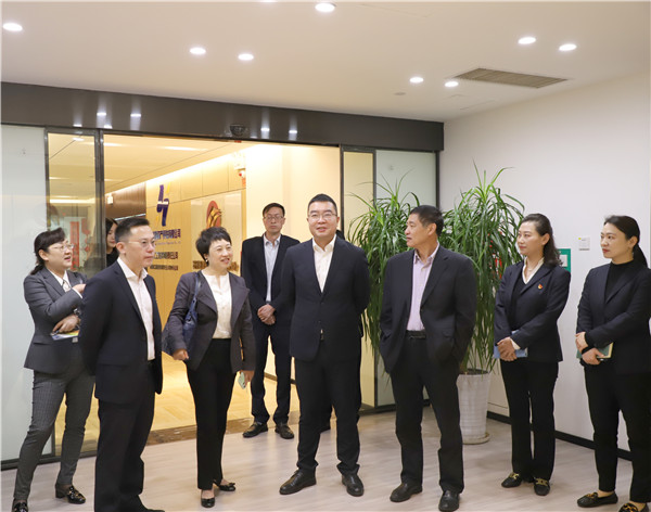 2023-5-11 西南聯(lián)交所、四川國興商務信息服務有限公司與貴州陽光產權交易所開展交流座談4.jpg