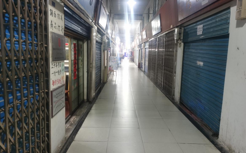 環(huán)城東路萬東商貿(mào)城丙一排04號(hào)、05號(hào)門面轉(zhuǎn)讓（持有方：貴州省機(jī)關(guān)事務(wù)管理局國(guó)有資產(chǎn)管理服務(wù)中心）(二次掛牌)